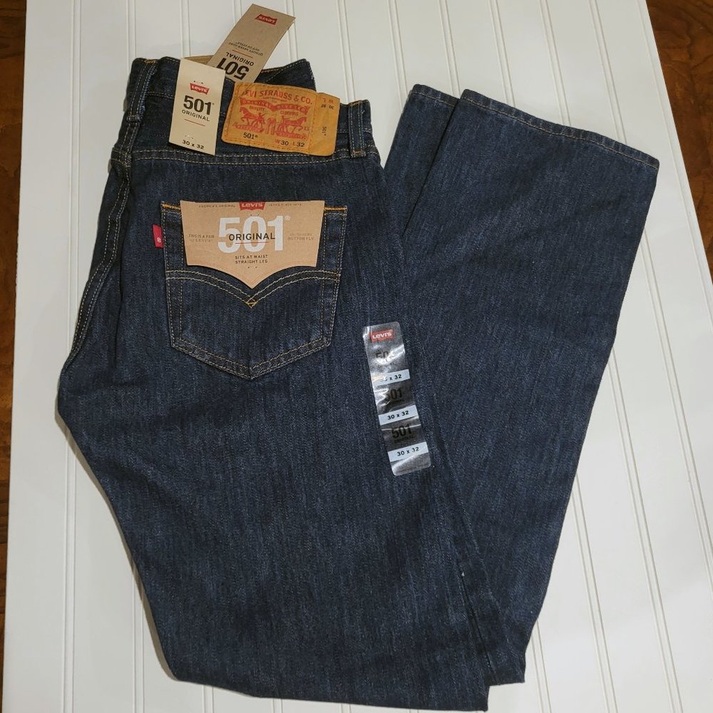 Men's Levi's 501 Original Button Fly Straight Leg Jeans, 30x32 NEW, NWT